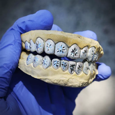 Custom Hip-Hop Grillz for a Unique Look